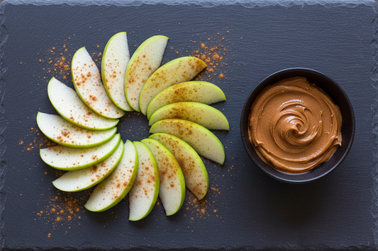 Manzana verde con mantequilla de almendras y canela – Snack fit 3 ingredientes – Kyos Sport