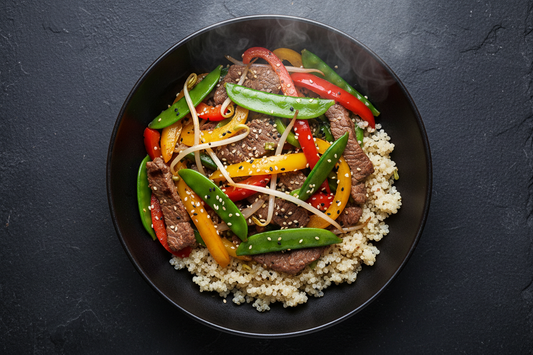 Wok de ternera magra con quinoa y pimientos de colores – Comida fit definición – Kyos Sport